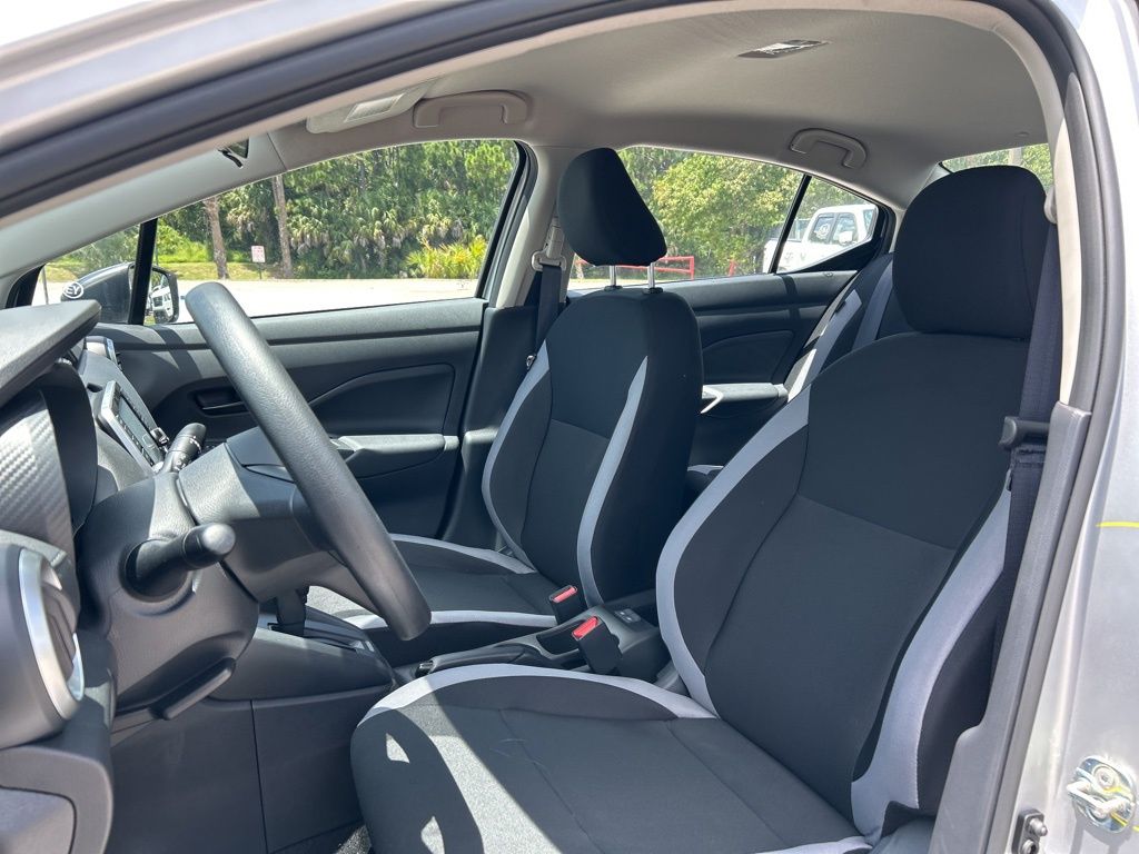 2025 Nissan Versa S photo 11
