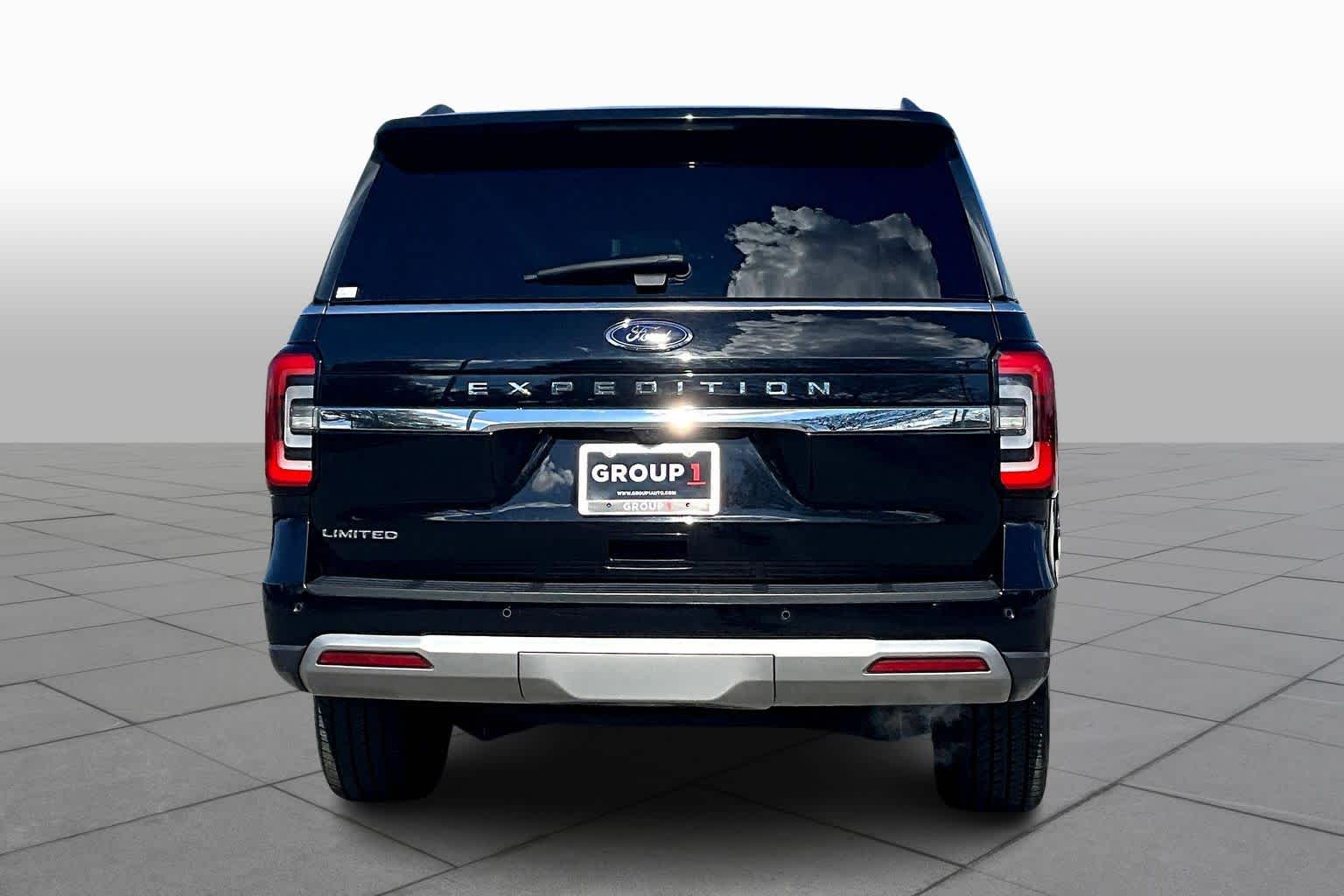 2023 Ford Expedition Limited photo 4