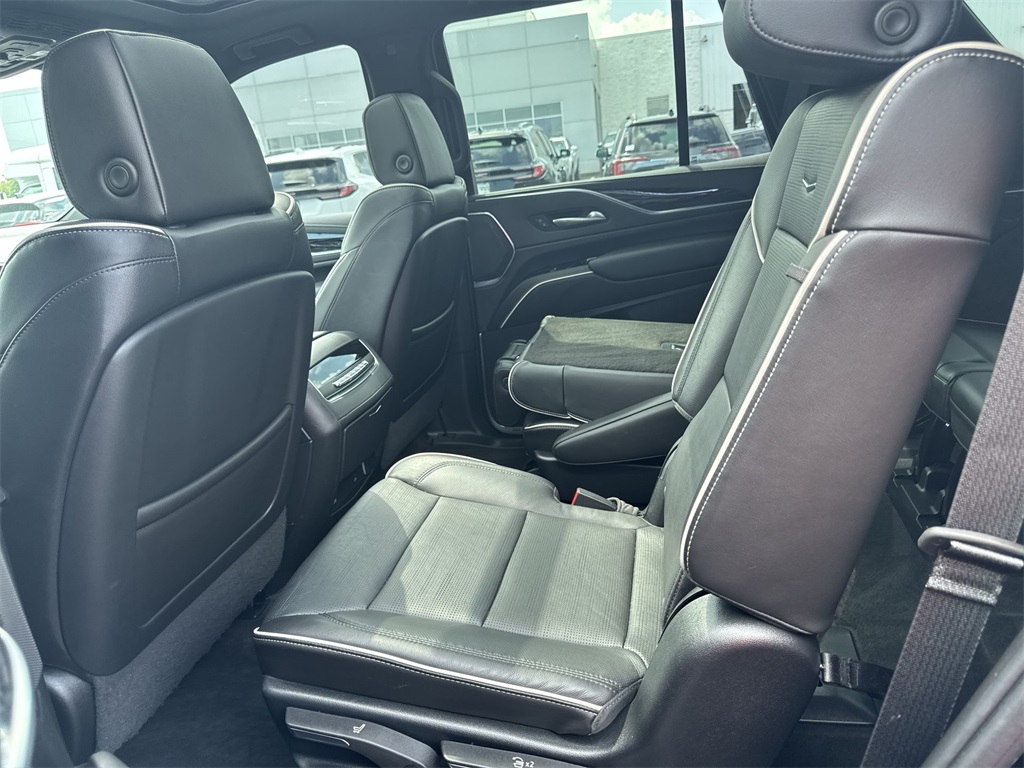 2023 Cadillac Escalade Sport photo 27