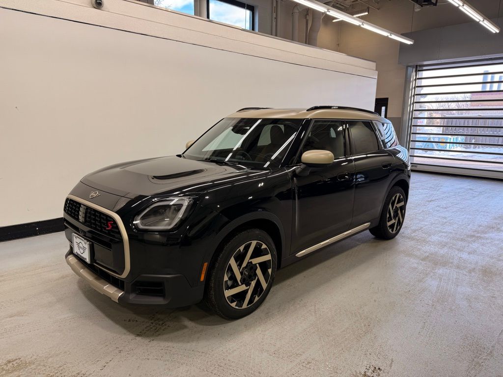 2026 MINI Countryman S's photo
