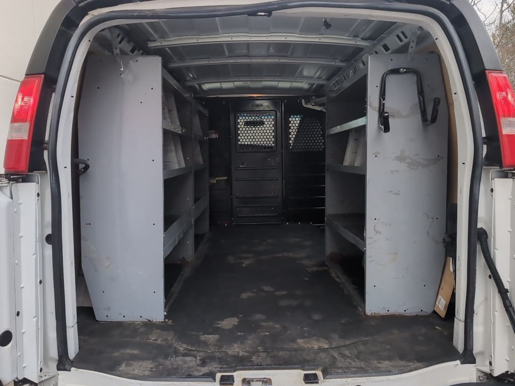 2018 Chevrolet Express 2500 Work Van photo 4