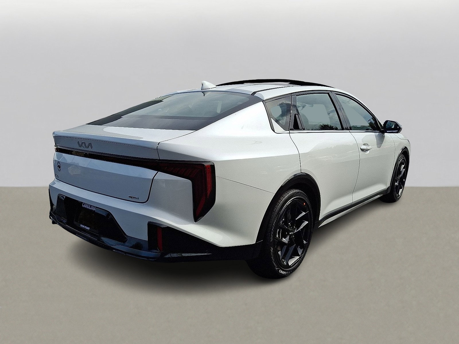 2025 Kia K4 GT-Line Turbo photo 4