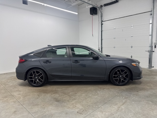 2024 Honda Civic Sport Touring photo 3