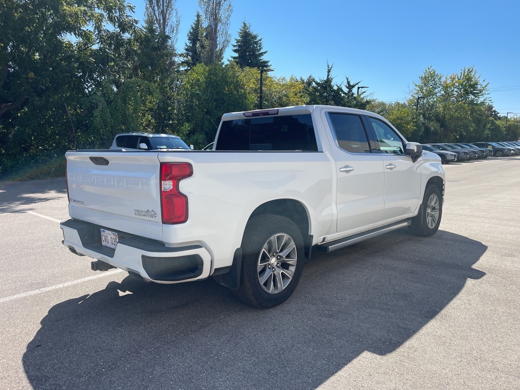 2019 Chevrolet Silverado 1500 High Country photo 3