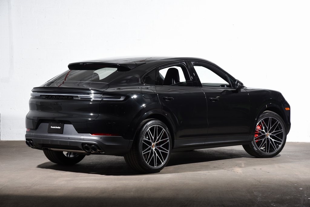2025 Porsche Cayenne Coupe S photo 6