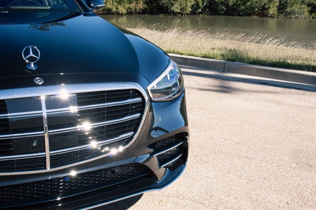 2026 Mercedes Benz S 580 4MATIC photo 2