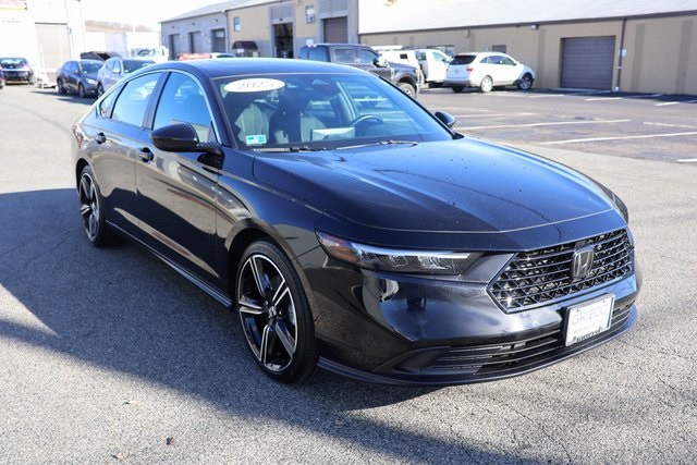 2025 Honda Accord Hybrid Sport's photo