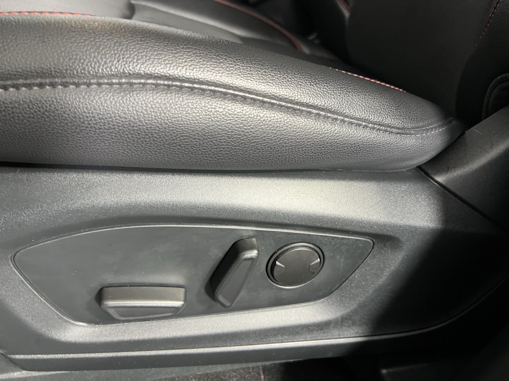 2024 Ford Explorer ST-Line photo 19
