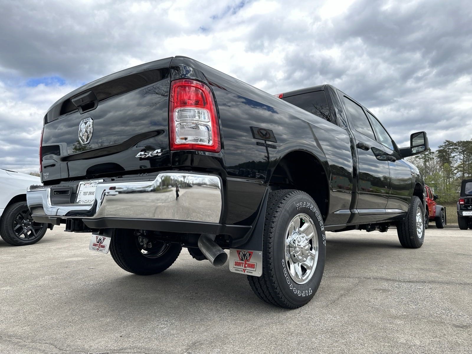 2024 Ram 2500 photo 7