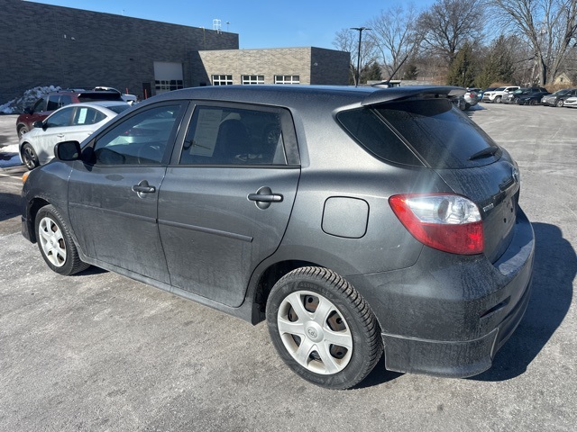 Used 2010 Toyota Matrix S with VIN 2T1LE4EE8AC015573 for sale in Middleburg Heights, OH