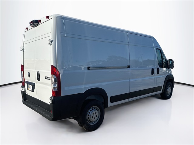 2026 Ram ProMaster 2500 Tradesman photo 4