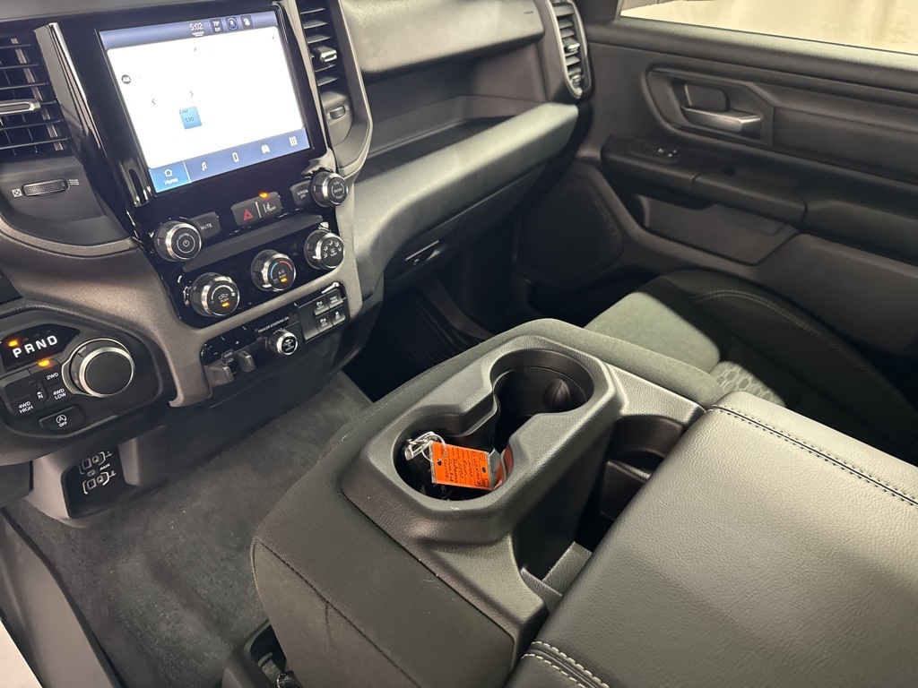 2025 Ram 1500 Tradesman photo 3