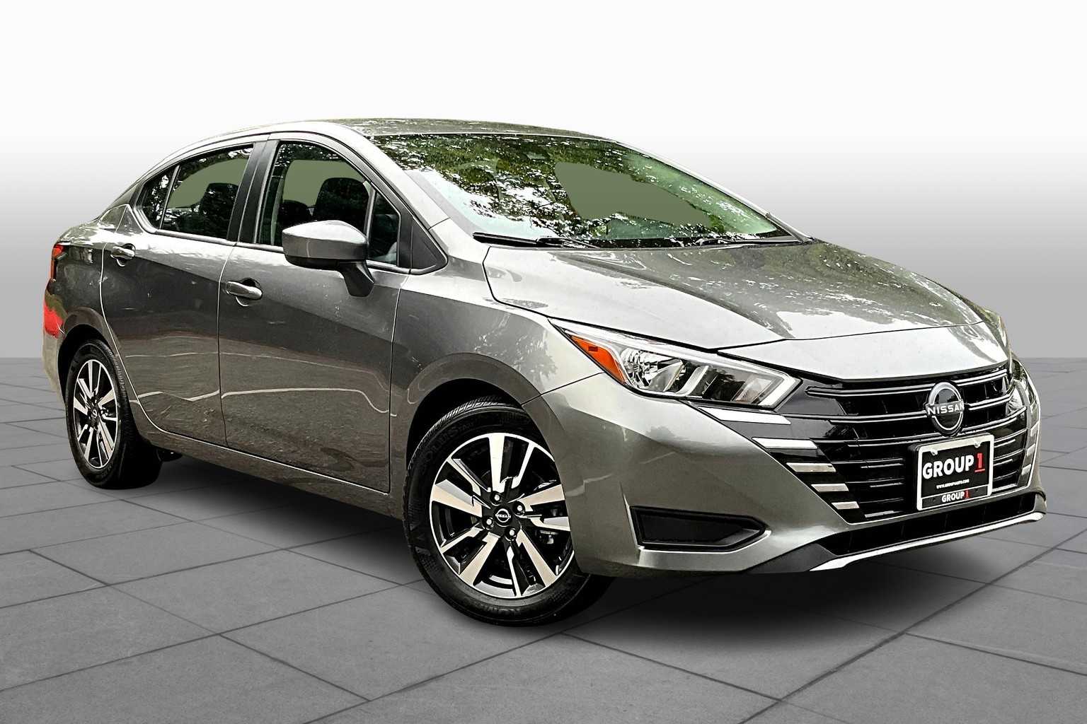 2024 Nissan Versa SV photo 2