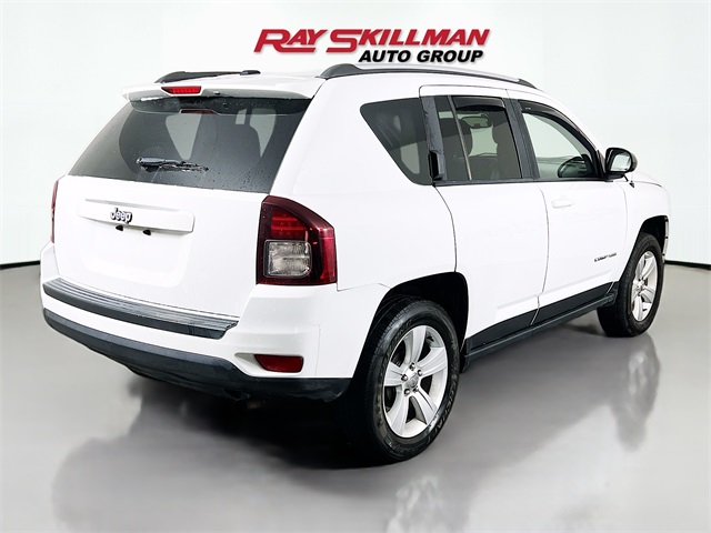 2016 Jeep Compass Sport photo 4
