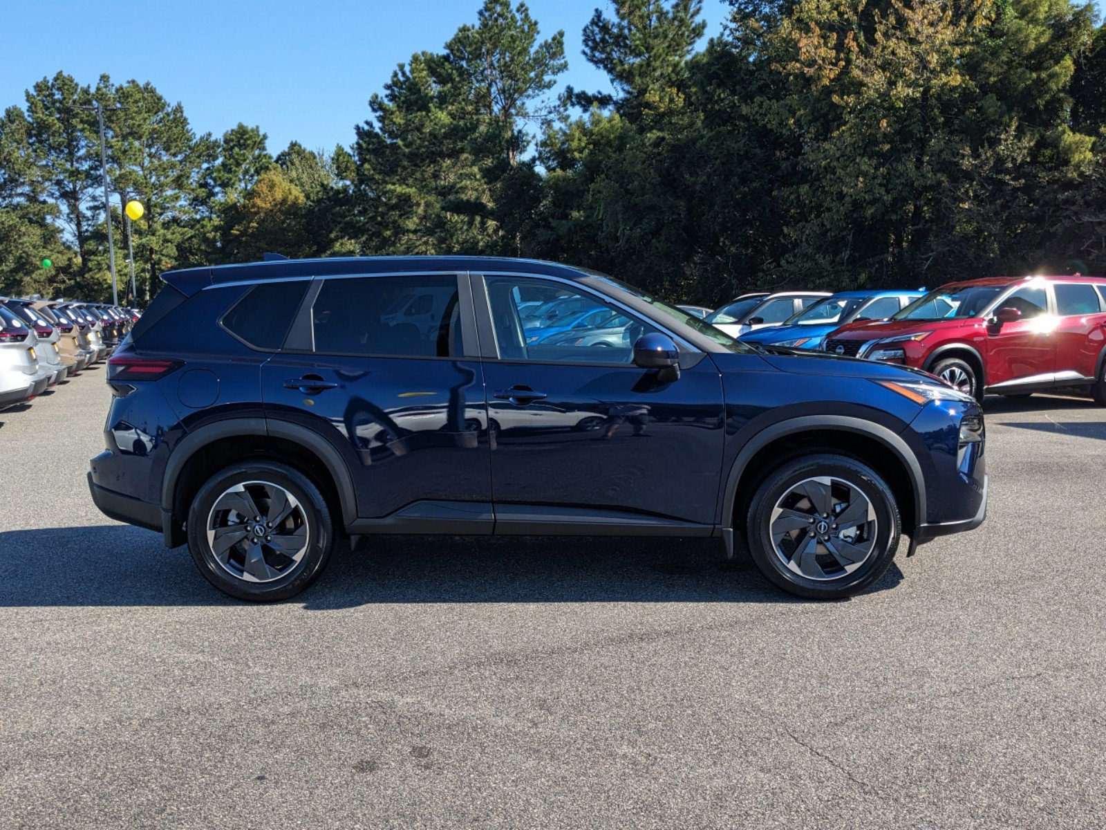 2026 Nissan Rogue SV photo 3