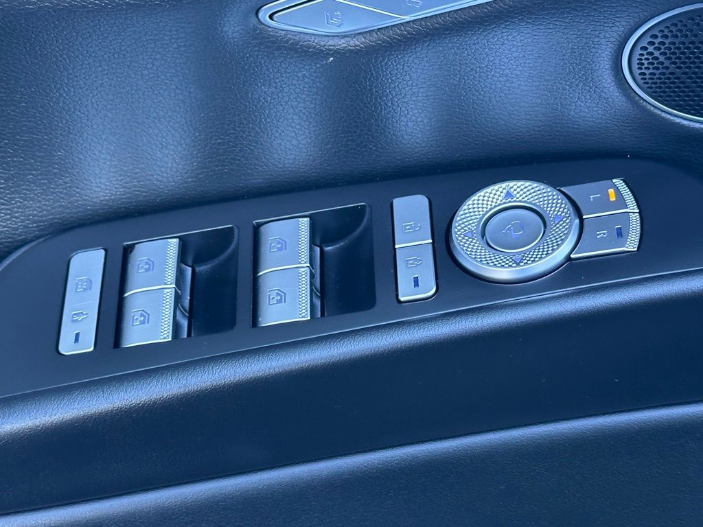 2024 Genesis G80 2.5T photo 19