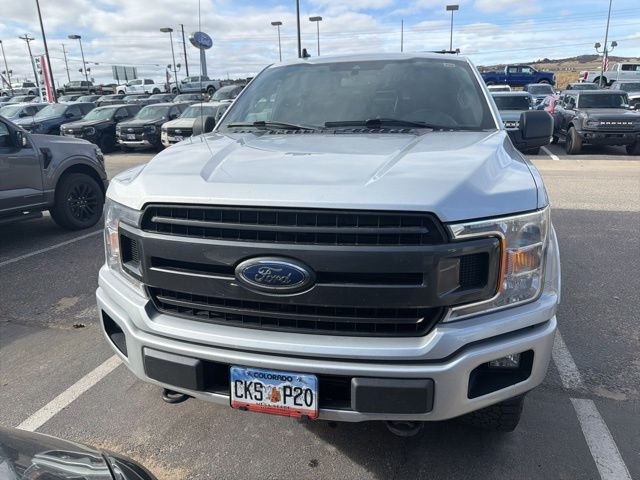 2019 Ford F-150 XLT photo 2