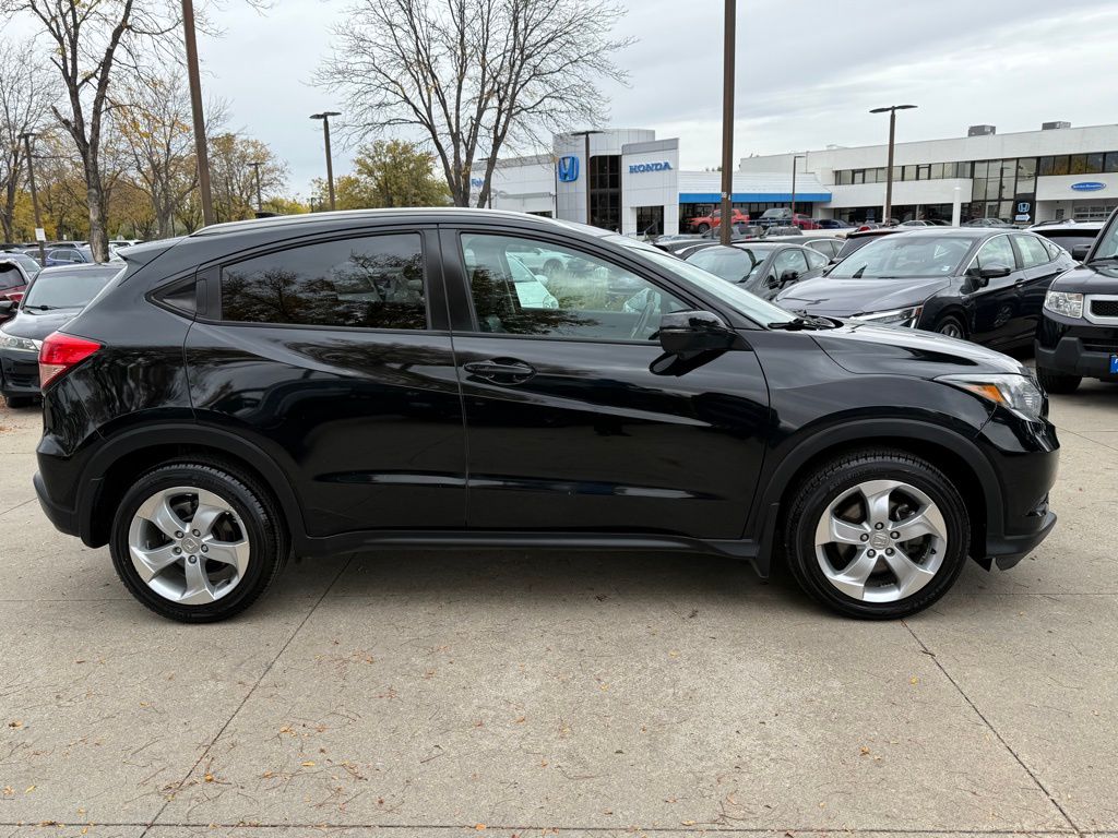 2016 Honda HR-V EX-L photo 2