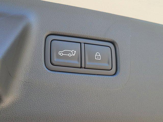 2026 Hyundai Santa Fe SEL photo 8