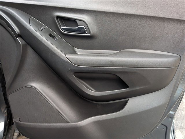 2020 Chevrolet Trax LS photo 33