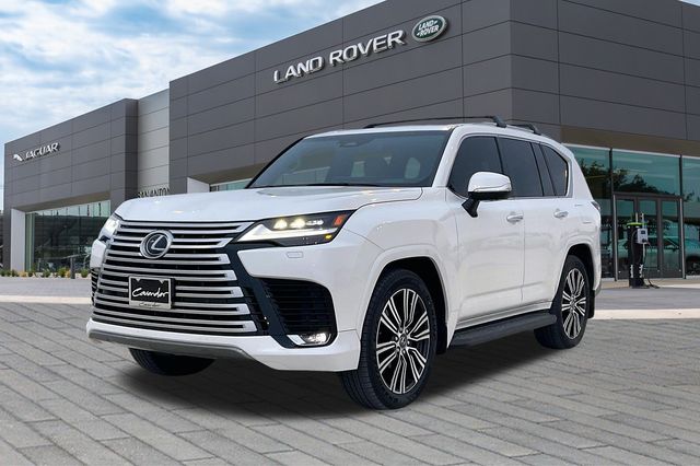2025 Lexus LX Luxury's photo
