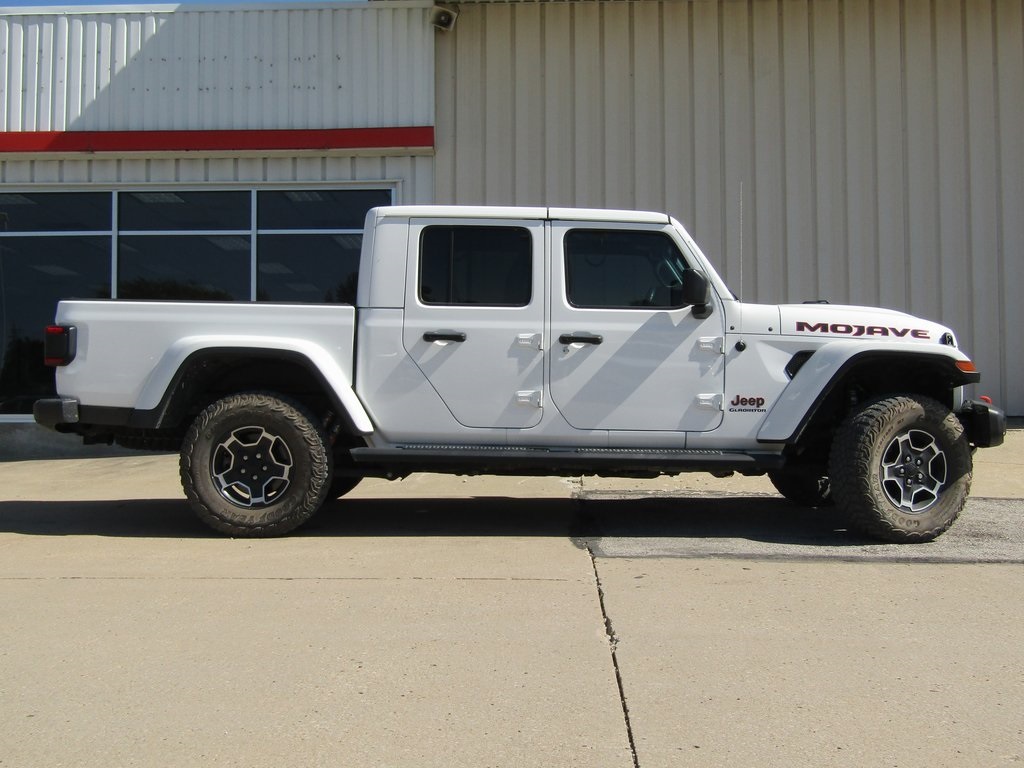 Used 2021 Jeep Gladiator Mojave with VIN 1C6JJTEGXML522297 for sale in Kansas City