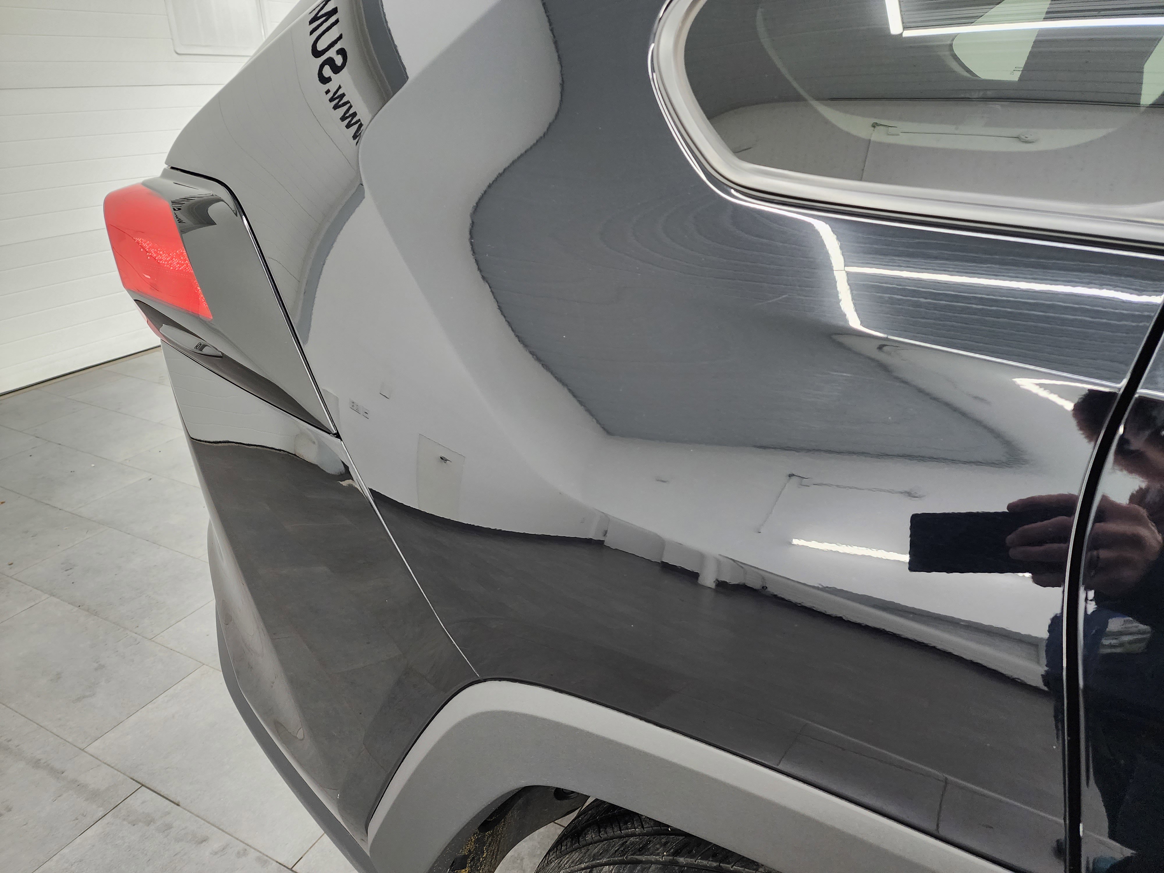 2024 Toyota RAV4 XLE photo 2