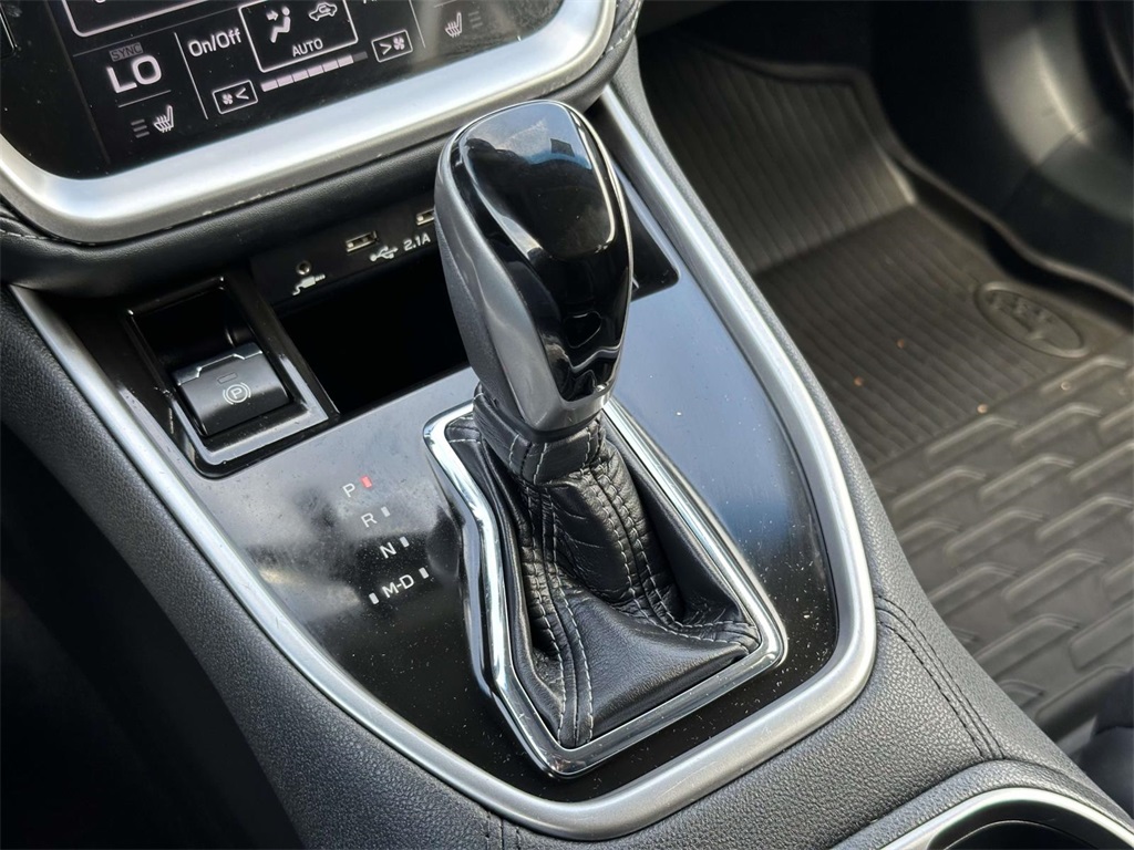 2021 Subaru Outback Limited XT photo 5
