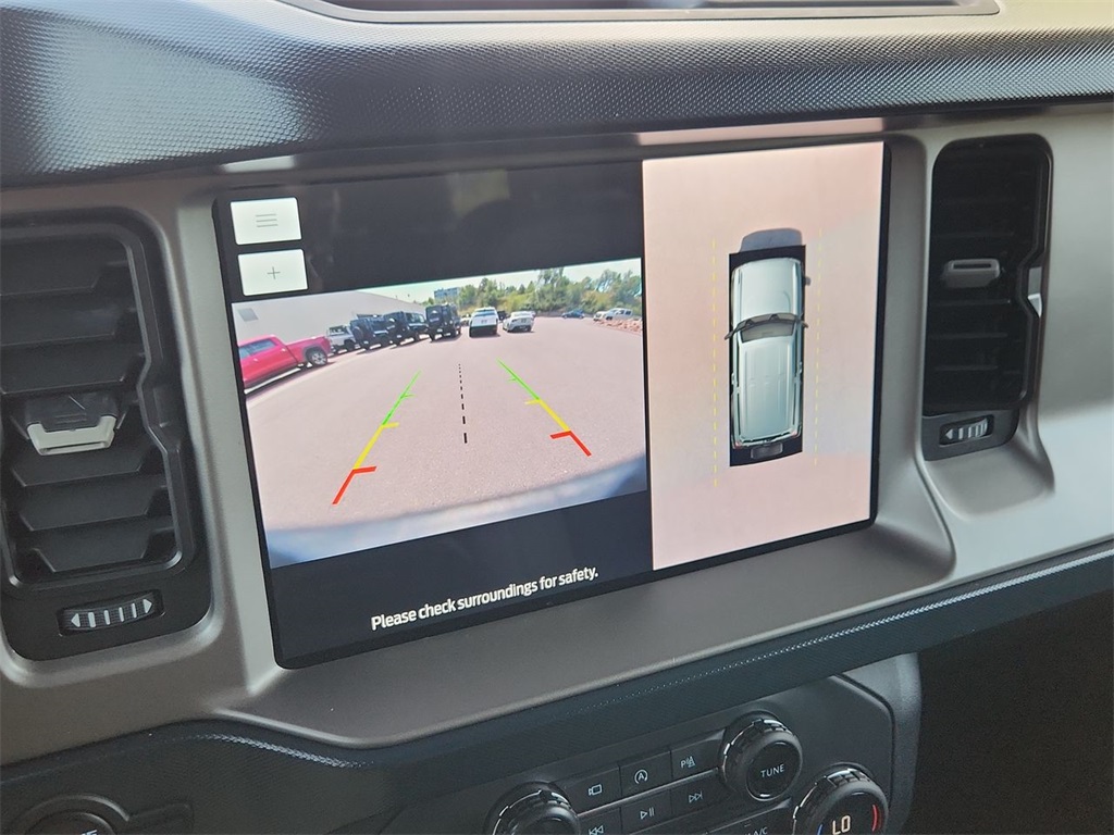 2023 Ford Bronco Outer Banks photo 17