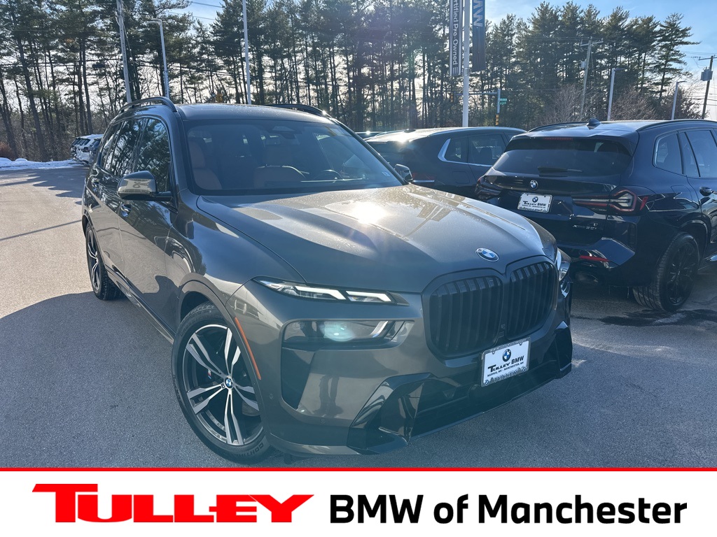 2023 BMW X7 40i's photo
