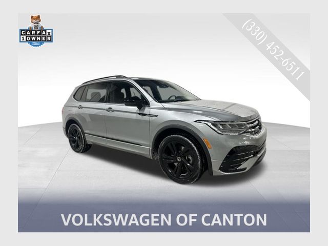 2023 Volkswagen Tiguan SE R-LINE BLACK