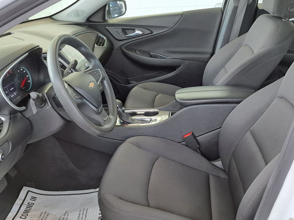 2023 Chevrolet Malibu 1LT photo 21