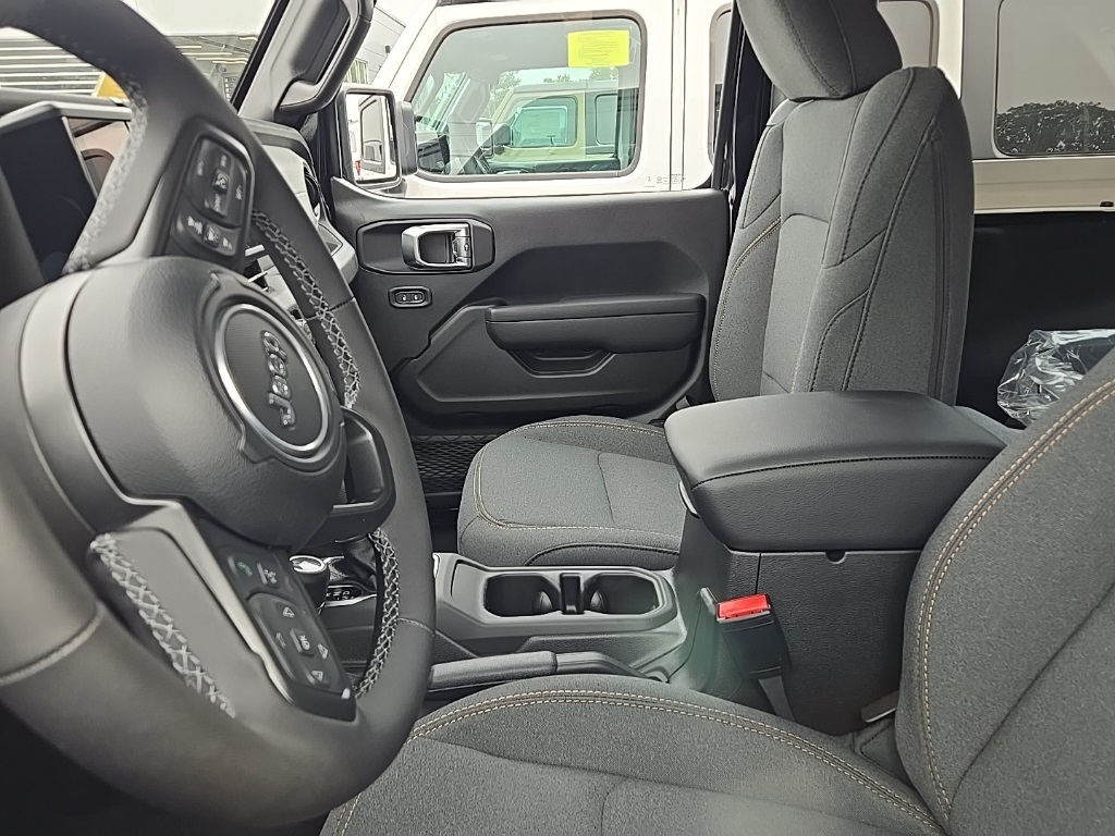 2025 Jeep Wrangler Sport S photo 8