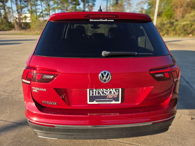 2020 Volkswagen Tiguan SEL photo 4