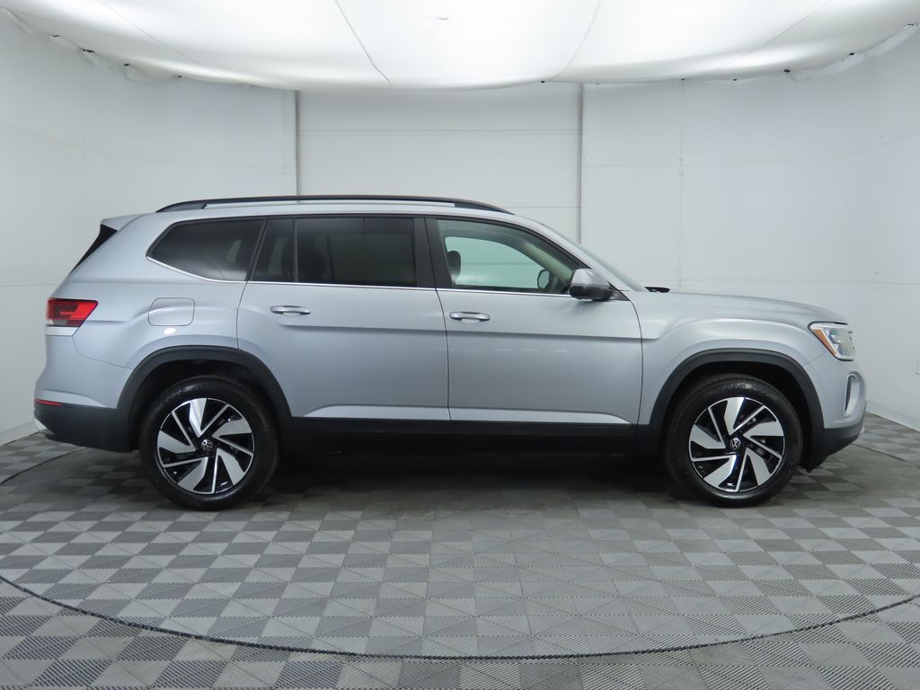 2026 Volkswagen Atlas SE Technology photo 4