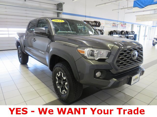 2023 Toyota Tacoma TRD Off-Road photo 4