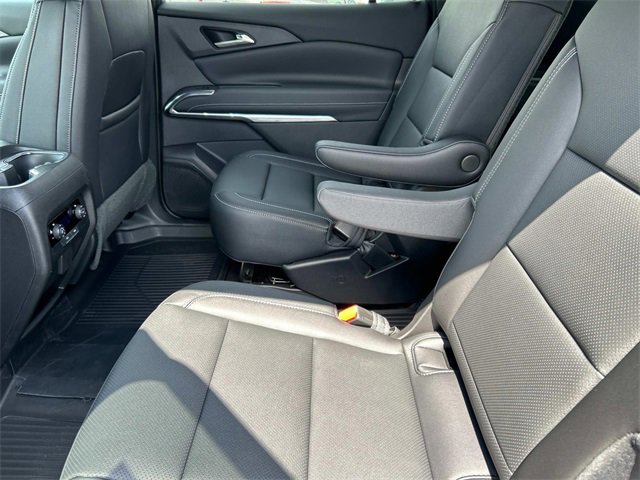 2026 Chevrolet Traverse photo 13