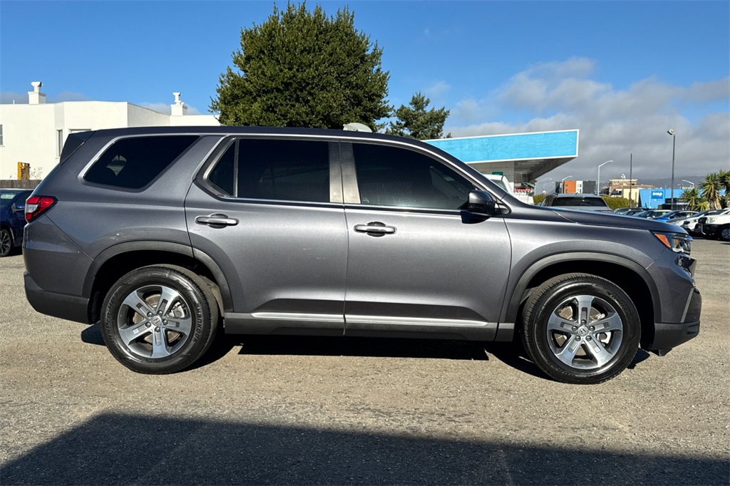 2024 Honda Pilot EX-L photo 3