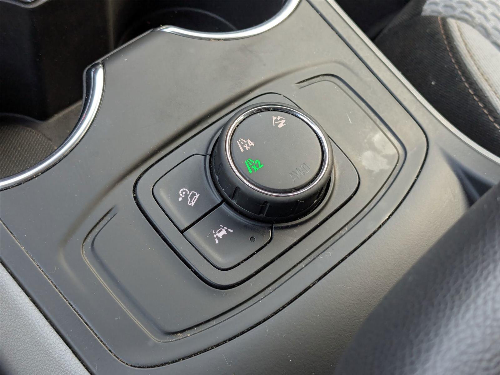 2022 Gmc Terrain SLE photo 27