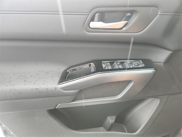 2025 Nissan Pathfinder SL photo 20