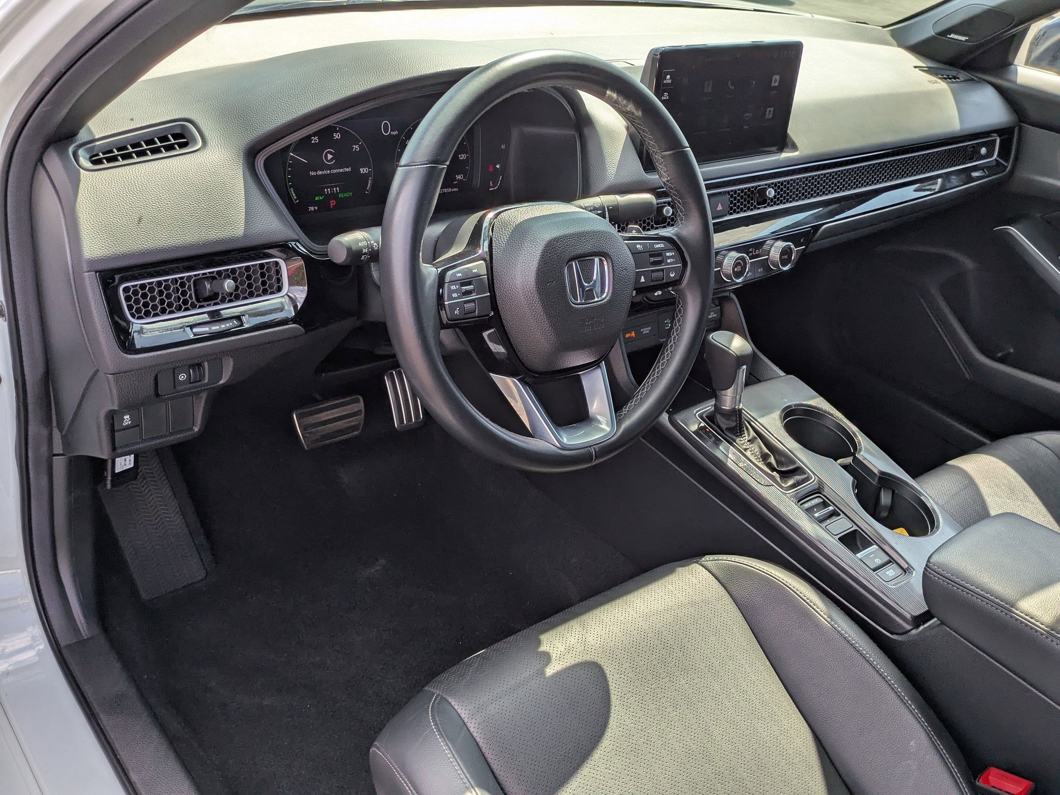 2025 Honda Civic Sport Touring photo 3