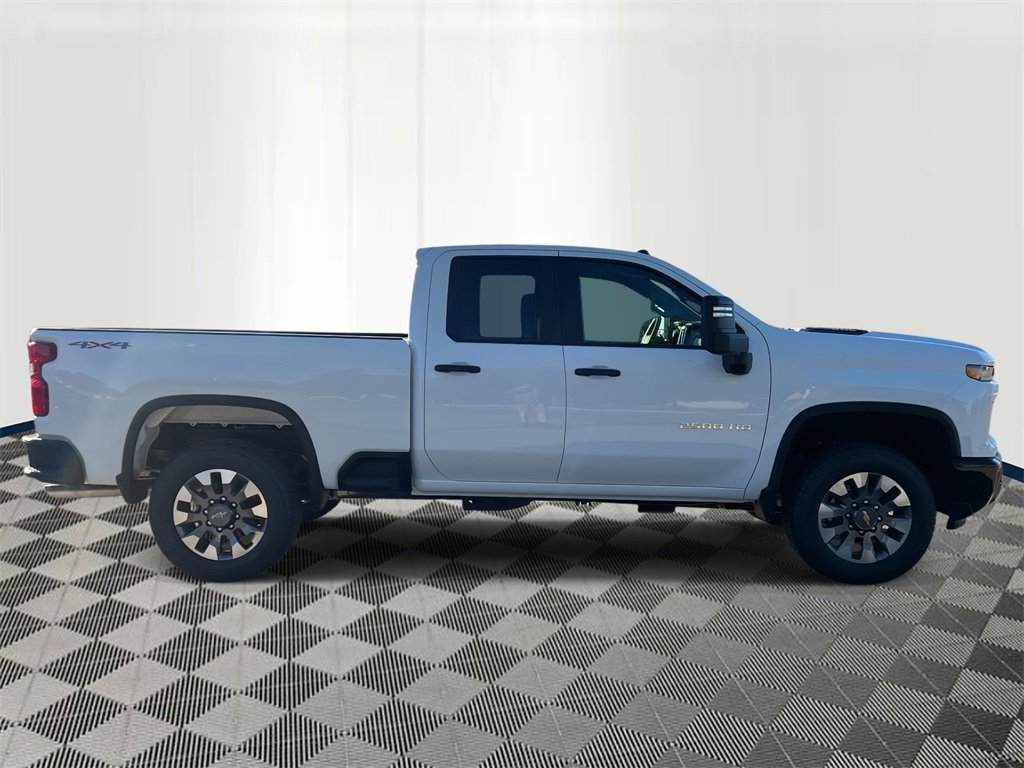 2026 Chevrolet Silverado 2500HD Custom photo 6