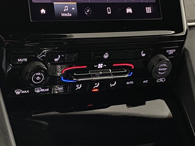 2025 Jeep Grand Cherokee Altitude photo 25