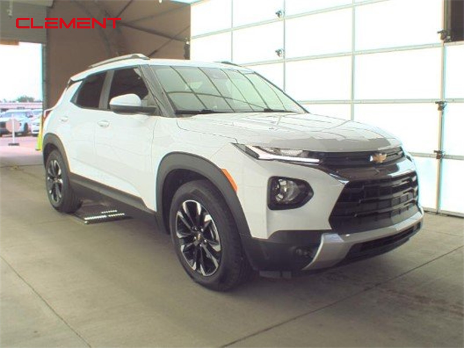 2022 Chevrolet Trailblazer LT photo 2