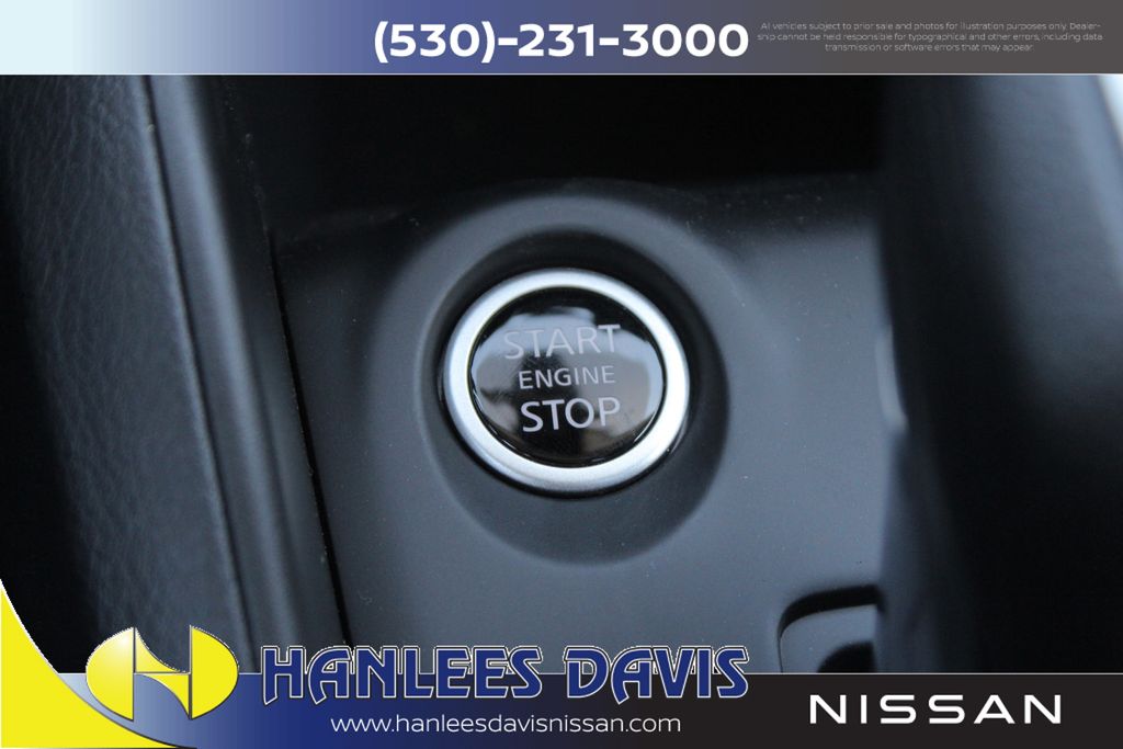 2025 Nissan Kicks Play S photo 17