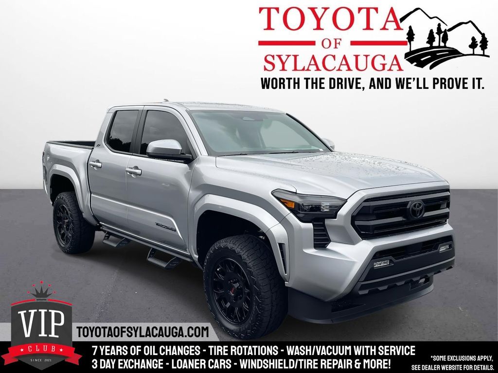 2025 Toyota Tacoma SR5's photo
