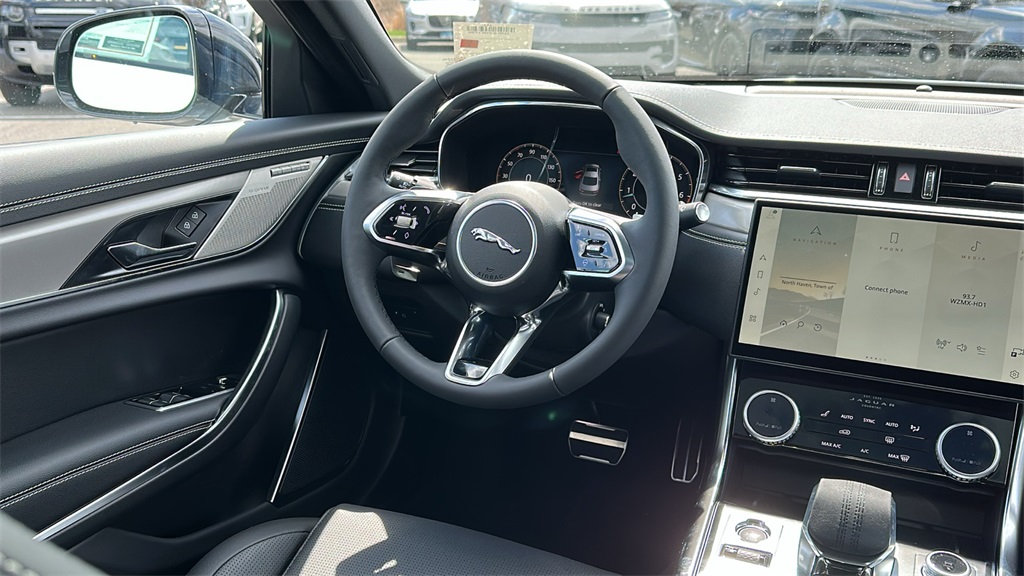 2024 Jaguar XF P300 R-Dynamic SE photo 25