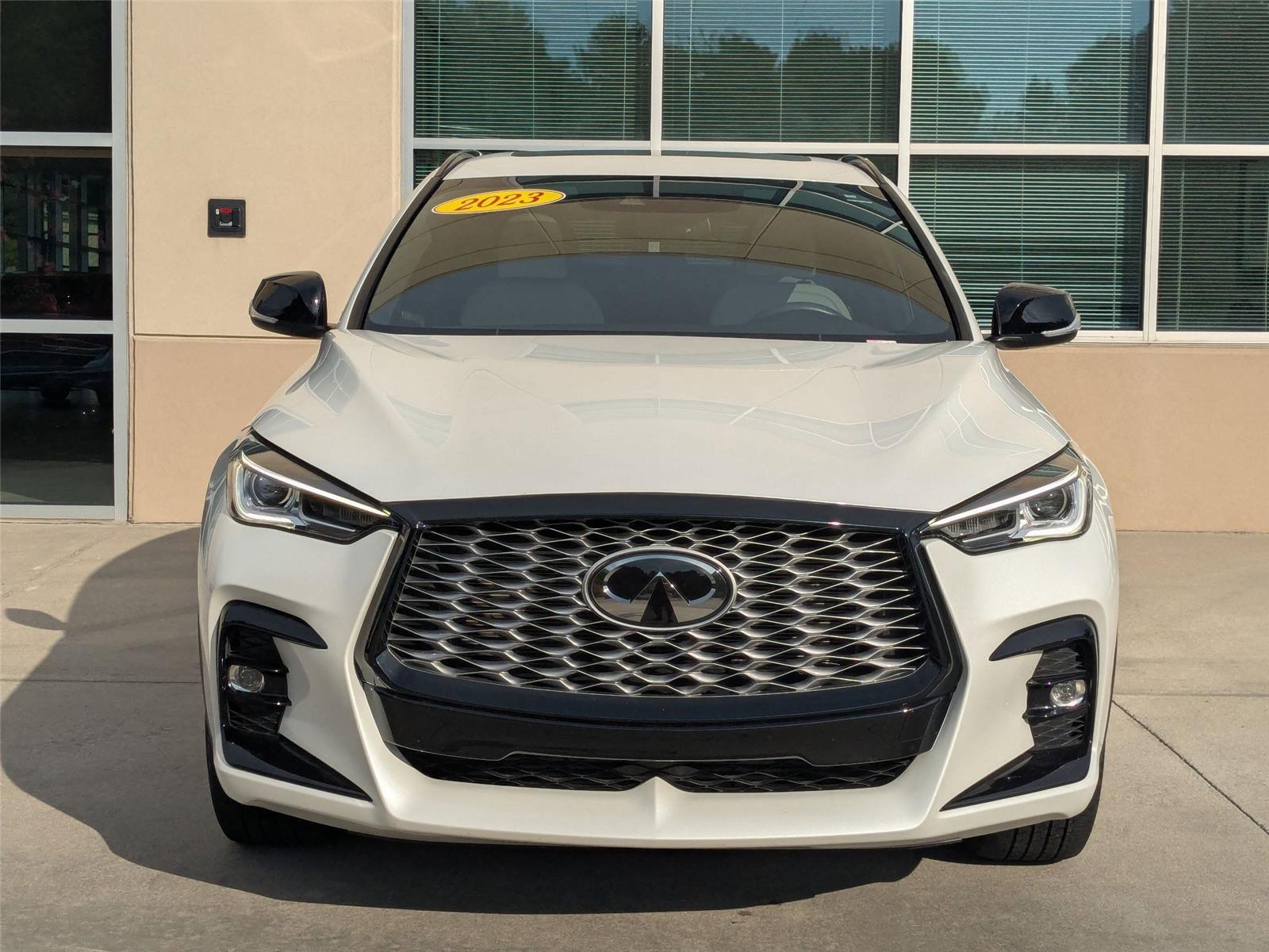 2023 Infiniti QX55 Luxe photo 2
