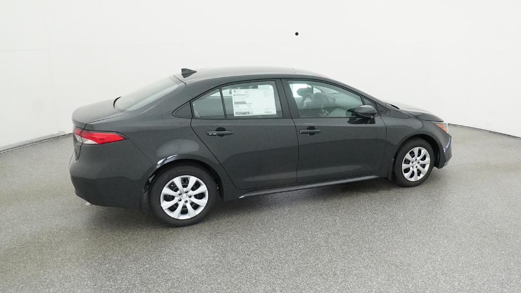 2025 Toyota Corolla LE photo 24