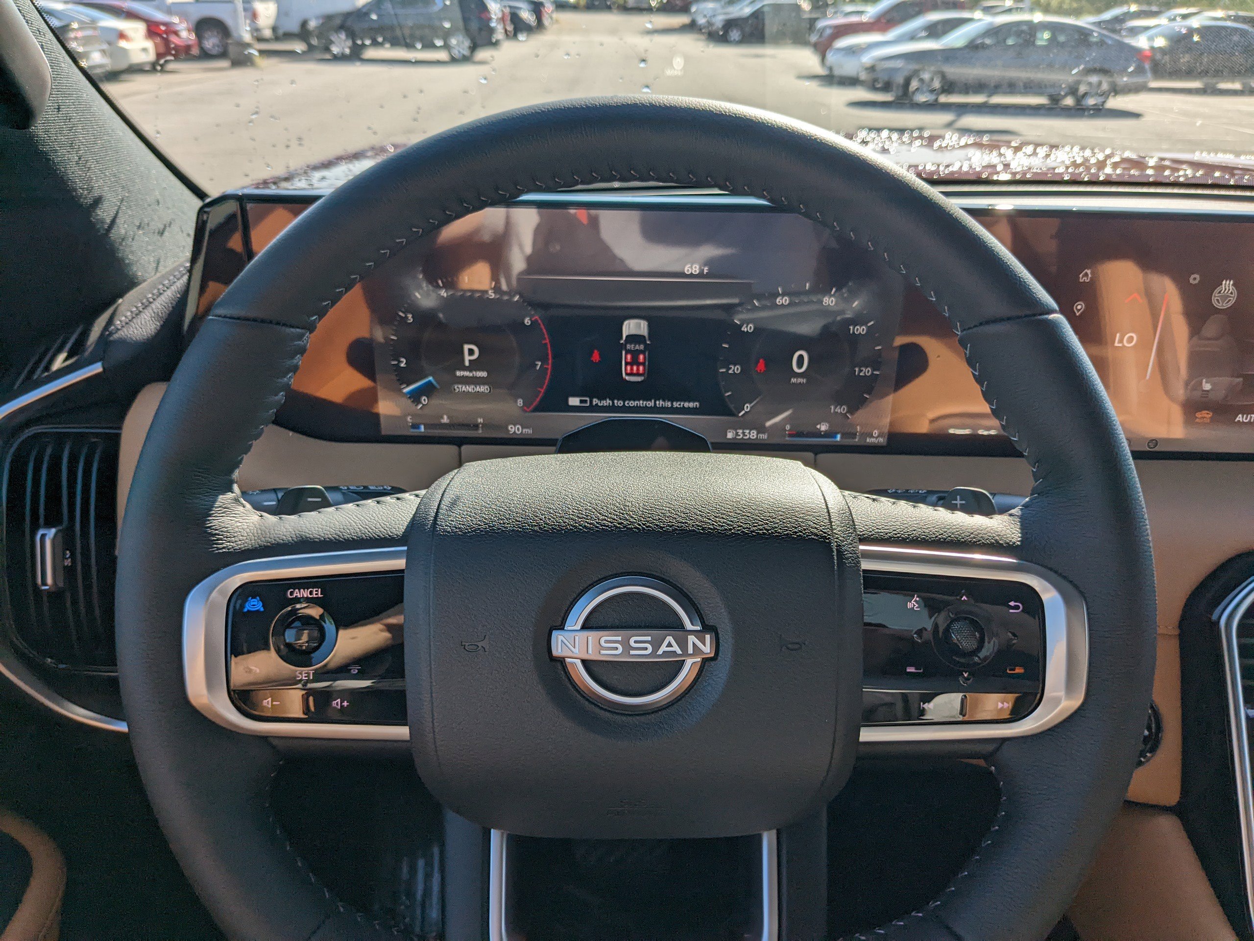 2025 Nissan Armada SL photo 14